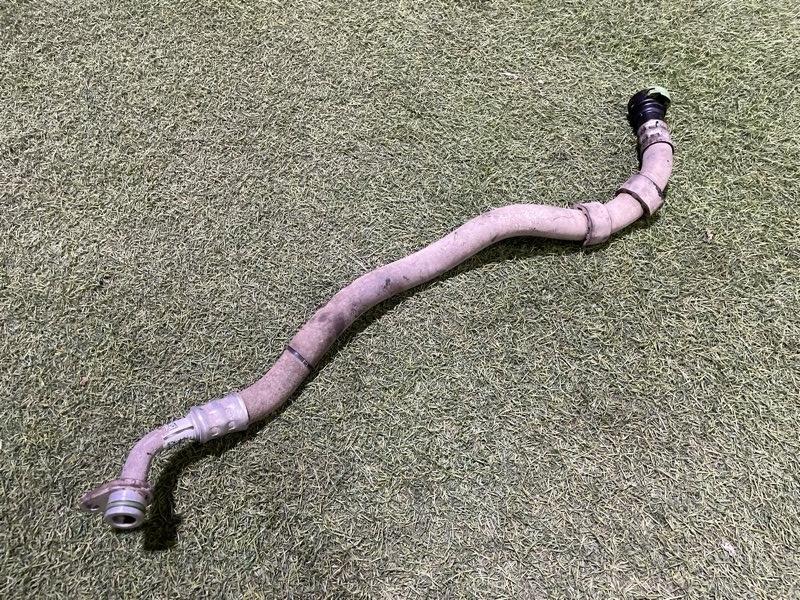 Патрубок радиатора