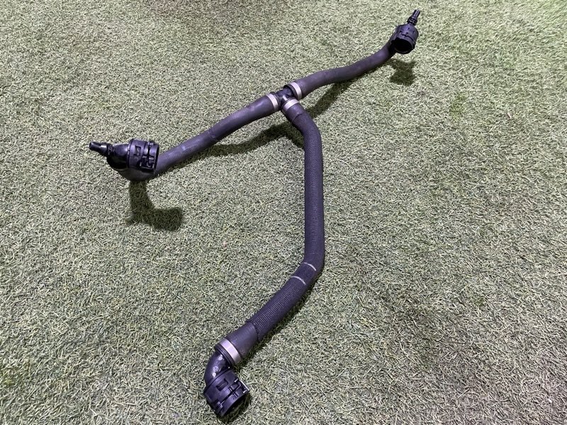 Шланг системы охлаждения