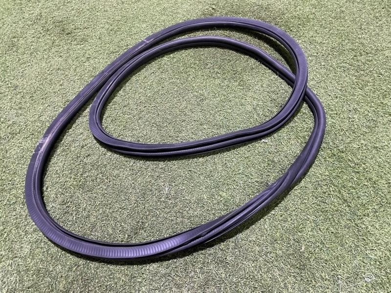 Уплотнитель двери