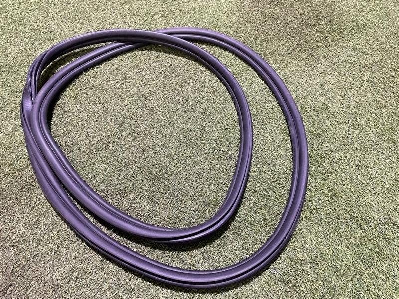 Уплотнитель двери