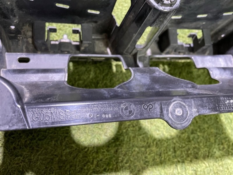 Кронштейн заднего бампера