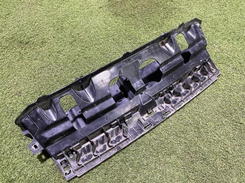 Кронштейн заднего бампера