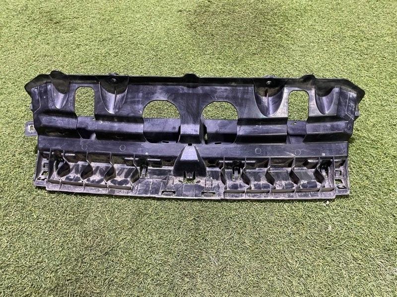 Кронштейн заднего бампера