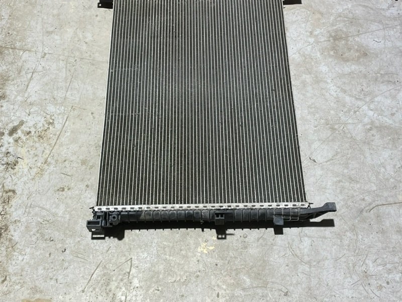 Радиатор охлаждения двигателя основной