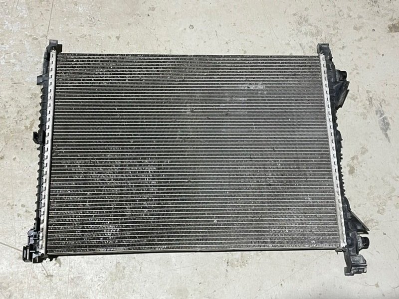 Радиатор охлаждения двигателя основной