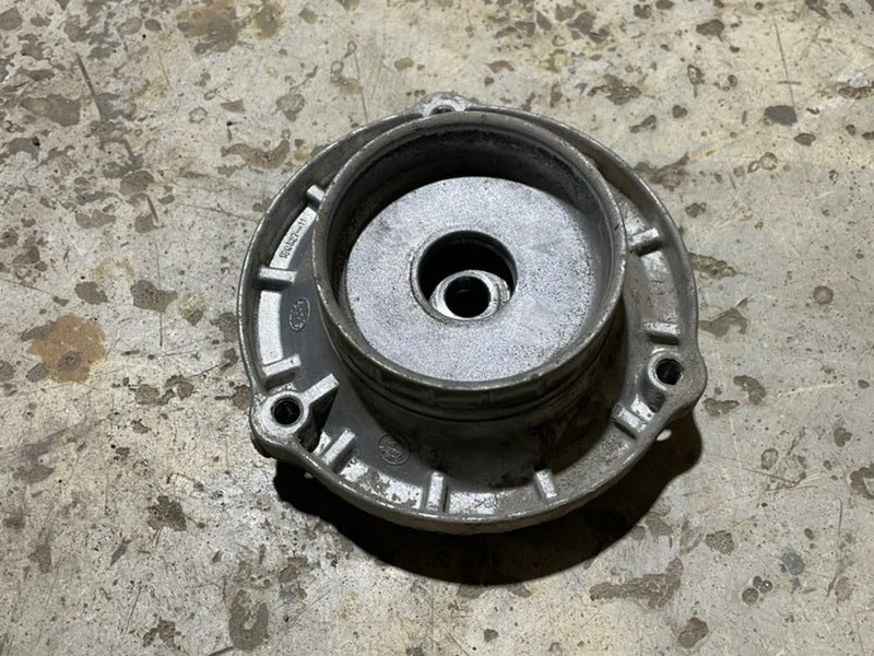 Опора переднего амортизатора