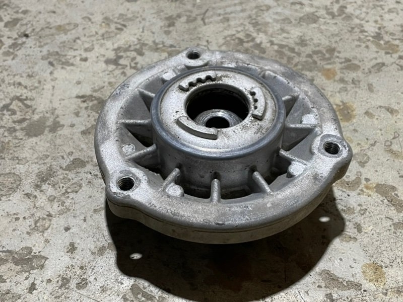 Опора переднего амортизатора