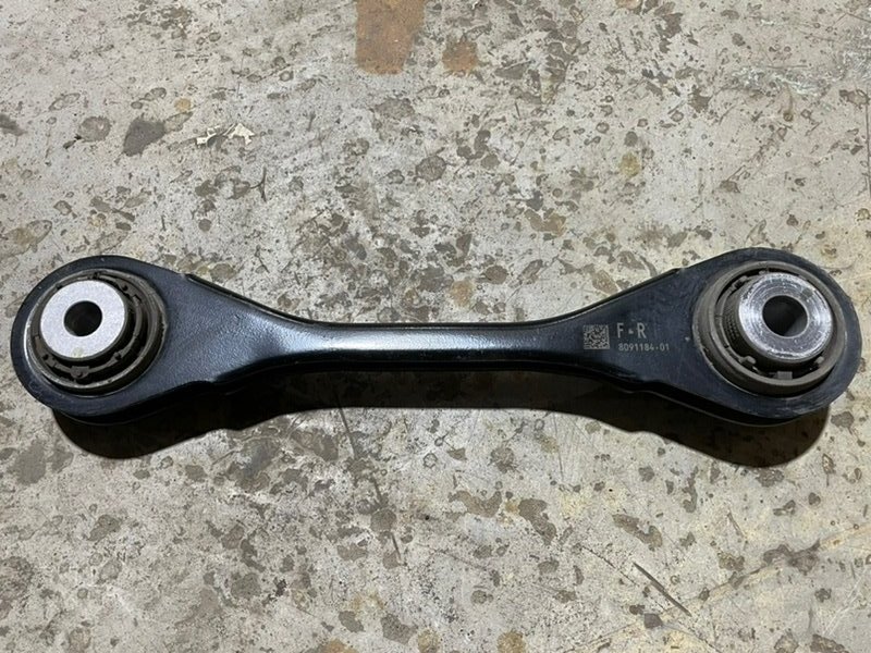 Рычаг задний правый