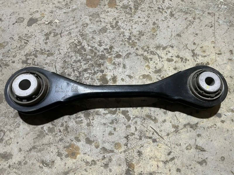 Рычаг задний левый