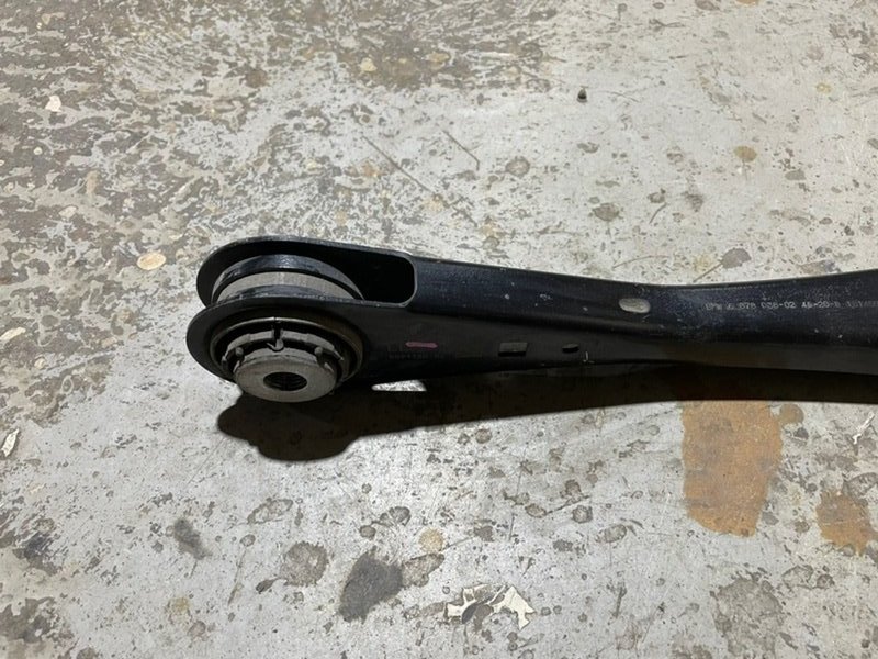 Рычаг задний