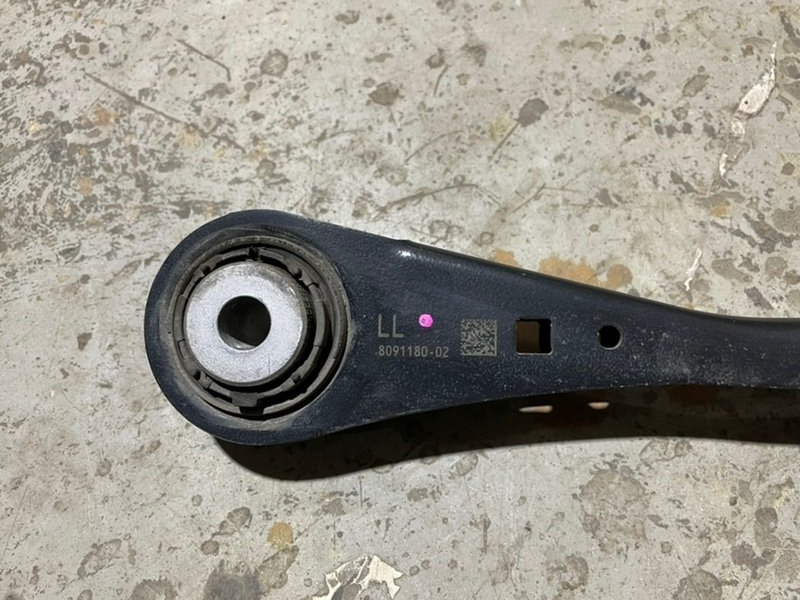 Рычаг задний