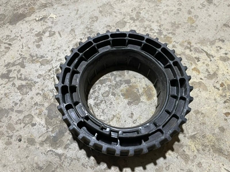 Опора задней пружины верхняя