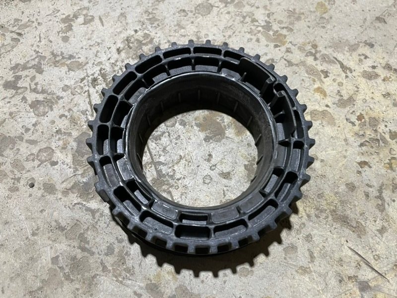 Опора задней пружины верхняя