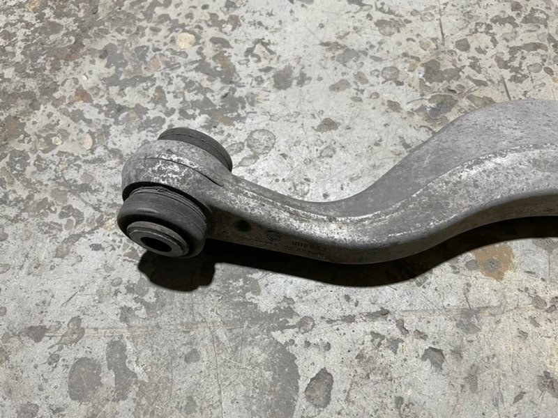 Рычаг задний левый