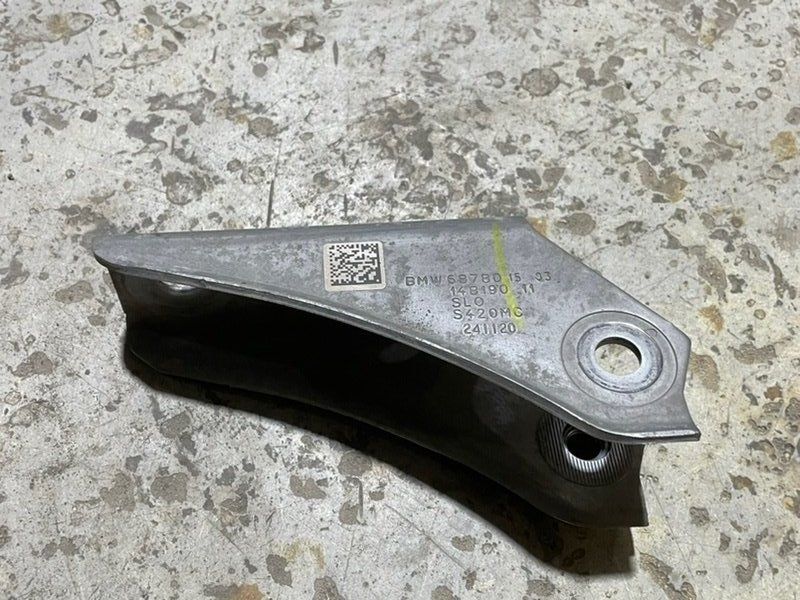 Кронштейн задней балки