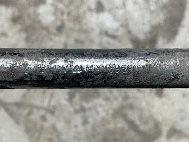 Стойка переднего стабилизатора правая