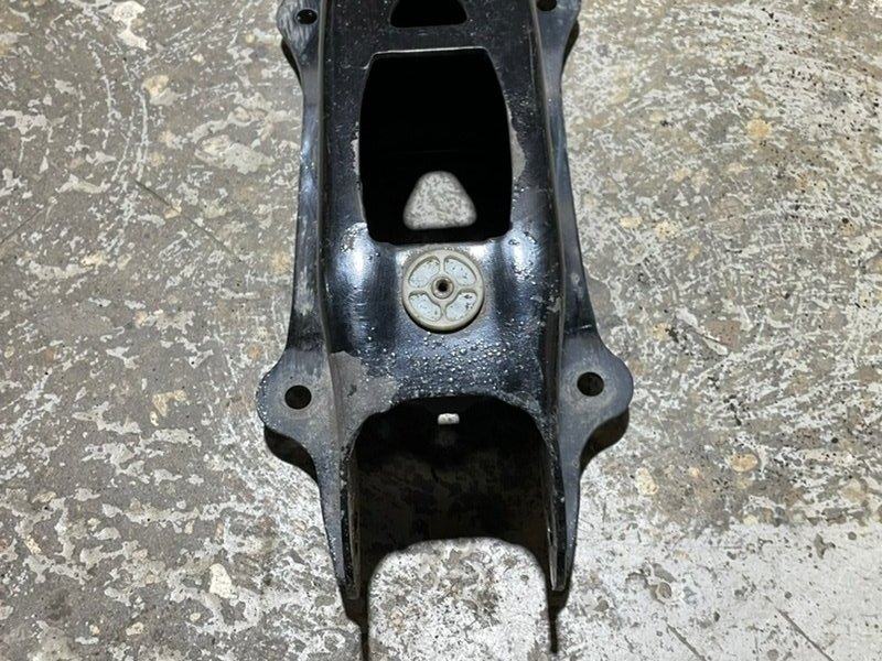 Рычаг задний