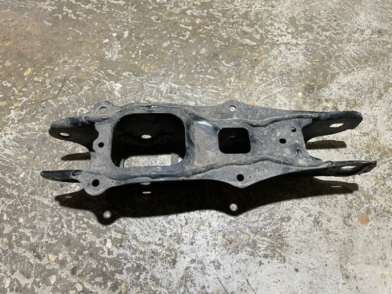 Рычаг задний правый