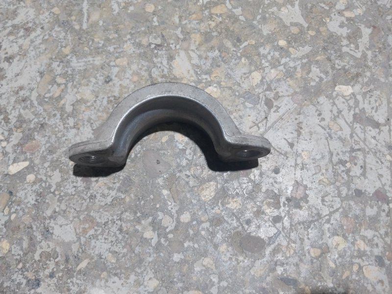 Кронштейн усилителя переднего бампера