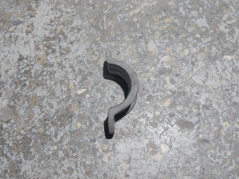 Кронштейн усилителя переднего бампера