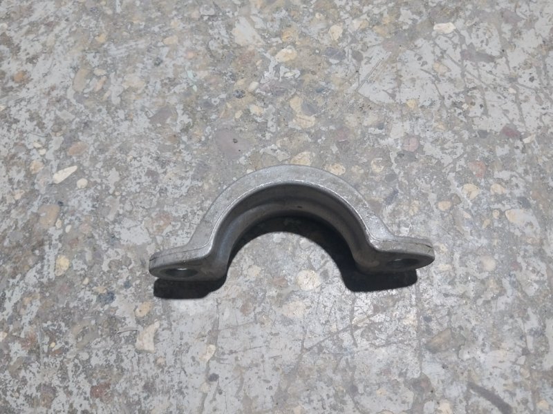 Кронштейн усилителя переднего бампера