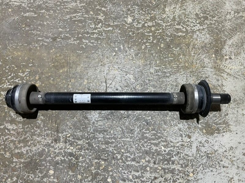 Полуось задняя левая