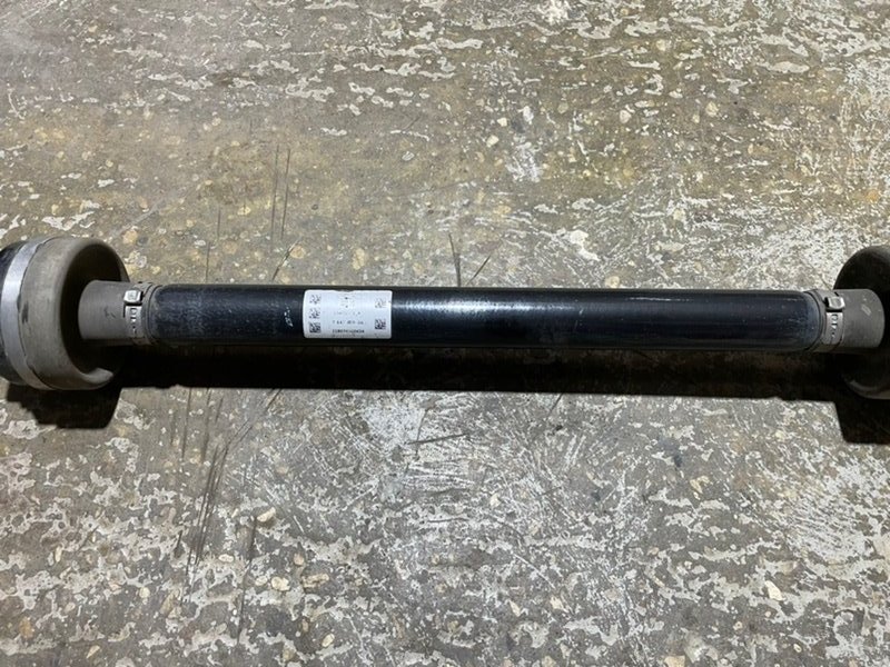 Полуось задняя левая