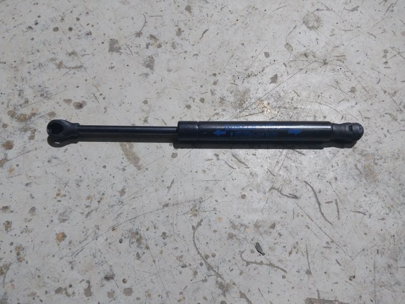 Амортизатор двери багажника