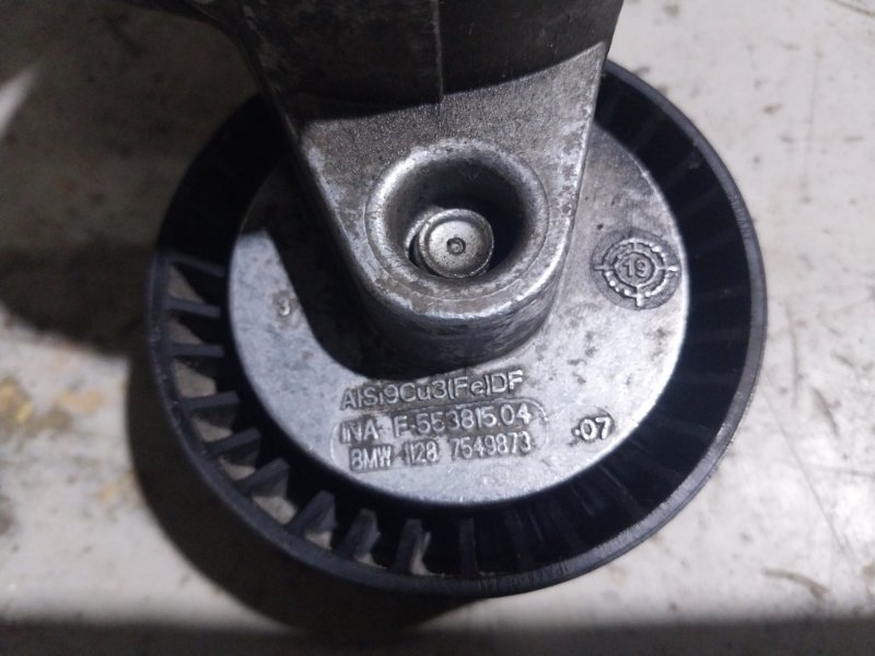 Натяжитель ремня