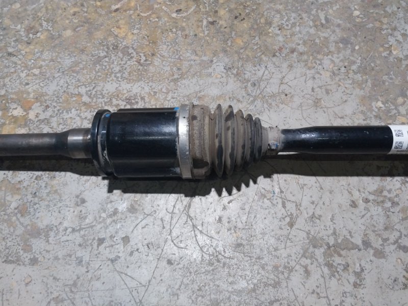 Полуось передняя правая