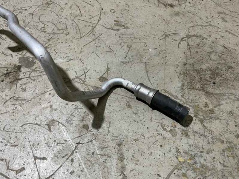 Трубка системы охлаждения