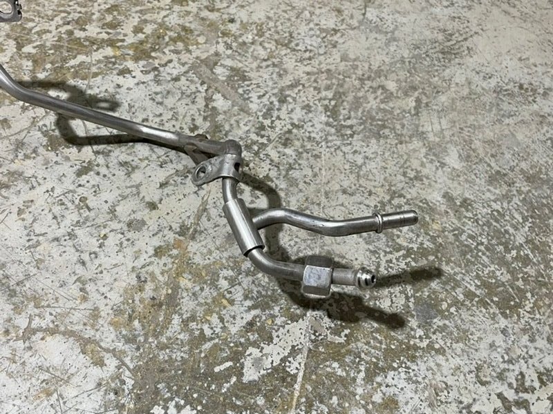 Трубка топливная