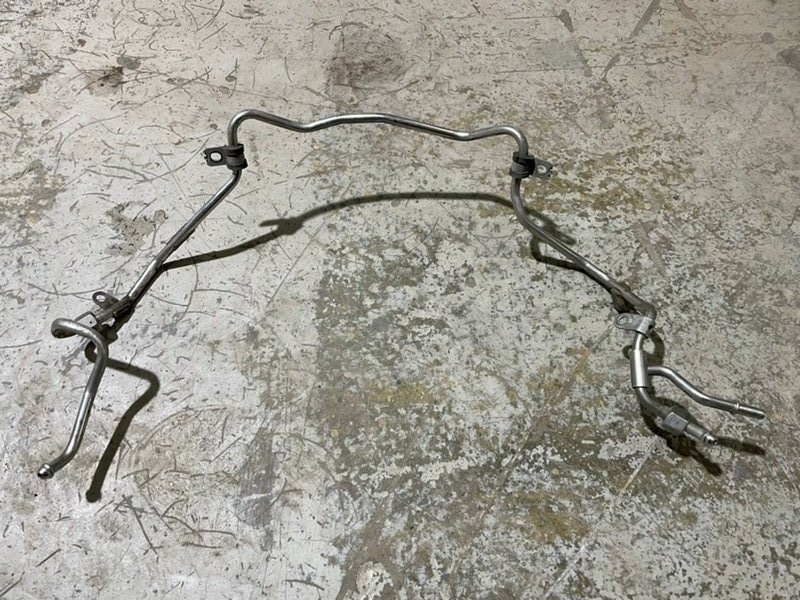 Трубка топливная