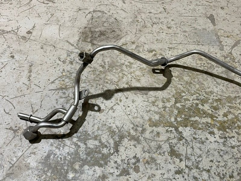 Трубка топливная