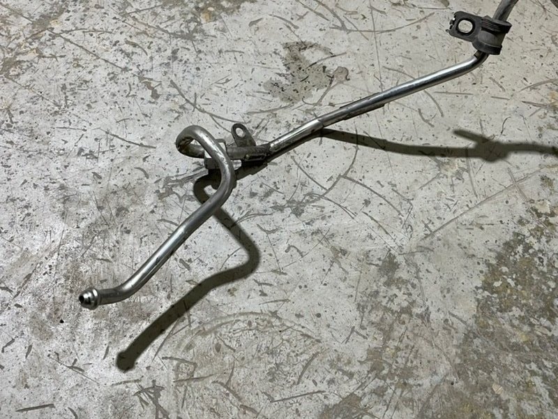 Трубка топливная