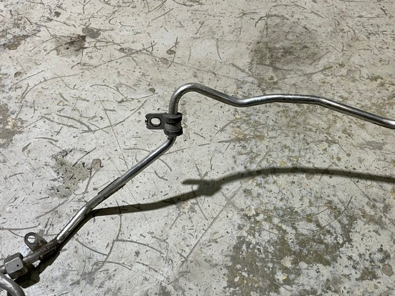 Трубка топливная