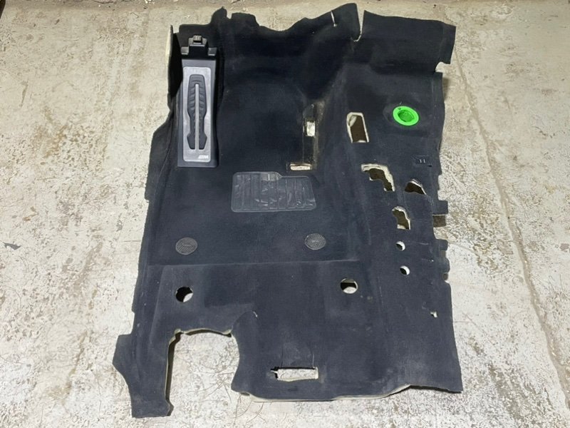 Покрытие напольное (ковролин)