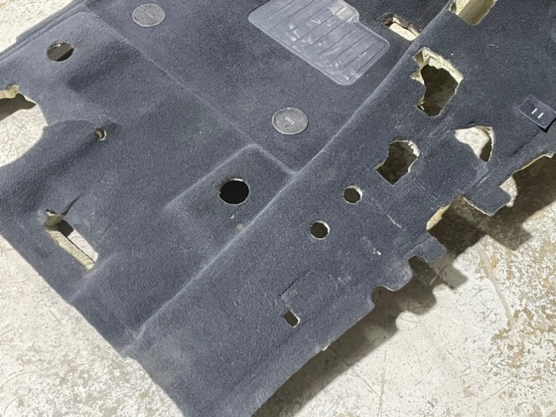 Покрытие напольное (ковролин)