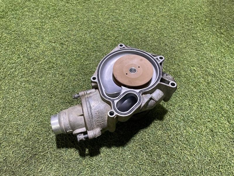 Насос водяной (помпа)