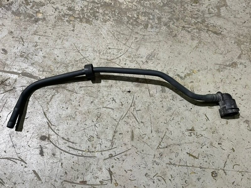 Трубка системы охлаждения