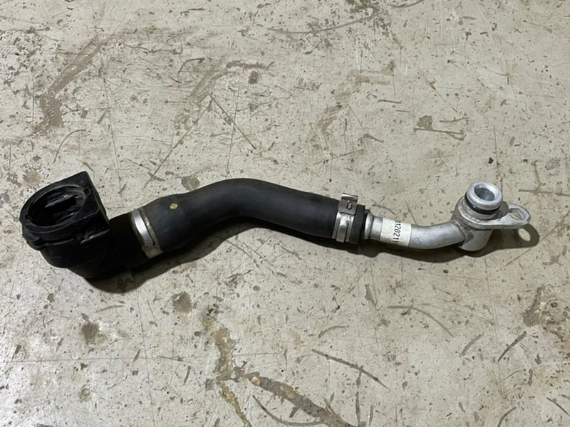 Трубка системы охлаждения