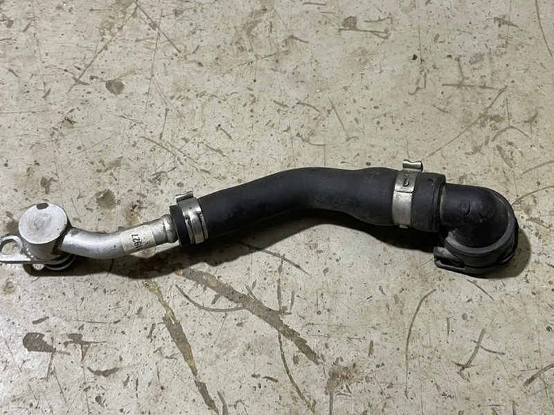 Трубка системы охлаждения