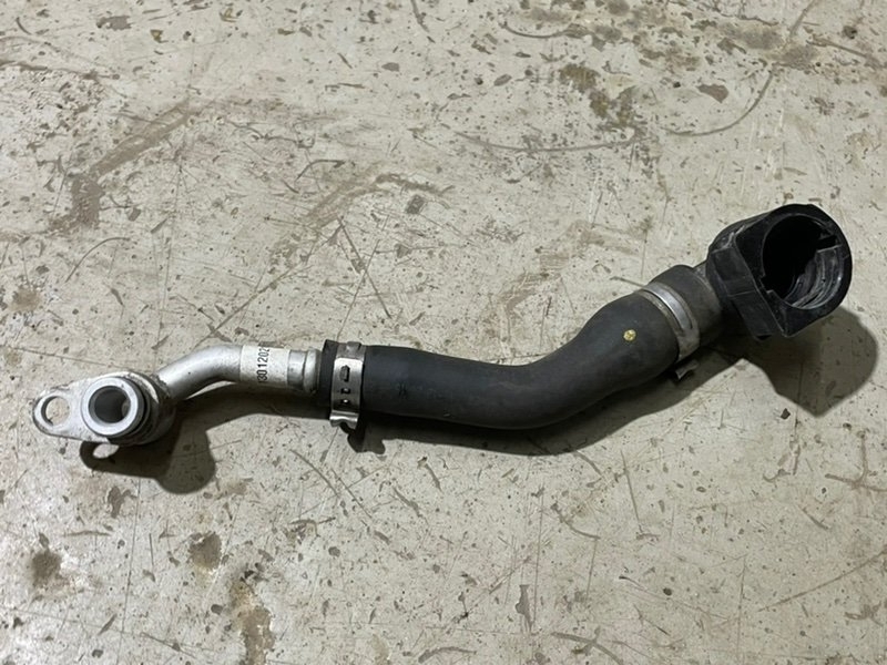 Трубка системы охлаждения