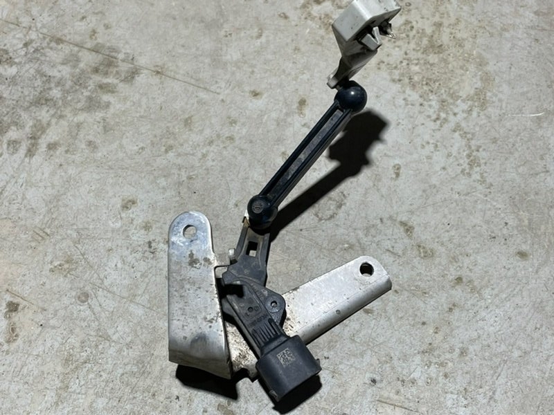 Датчик регулировки дорож. просвета