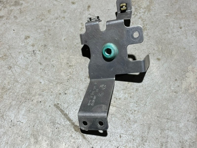 Кронштейн бачка расширительного