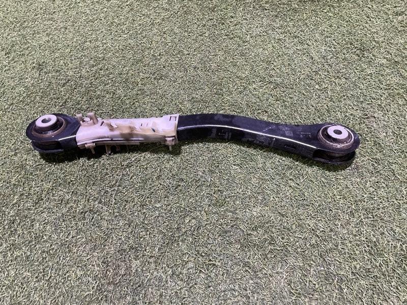 Рычаг задний правый