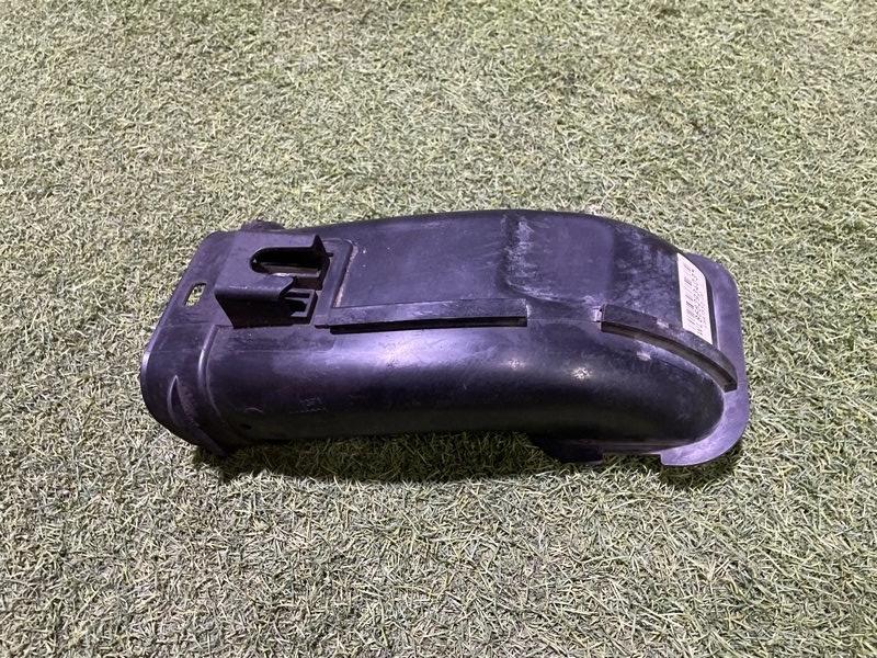 Патрубок воздушного фильтра