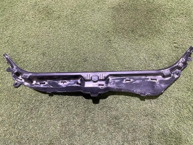 Накладка на капот