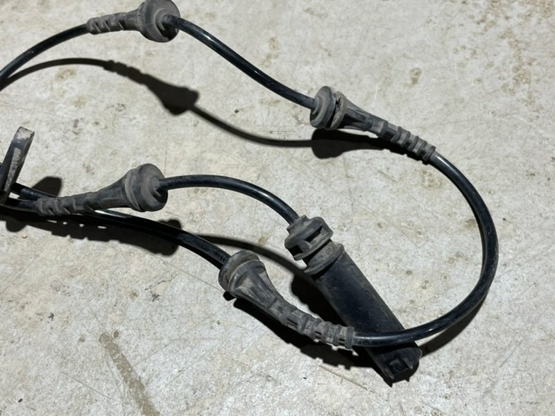 Датчик ABS задний