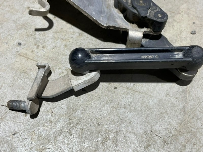 Датчик регулировки дорож. просвета